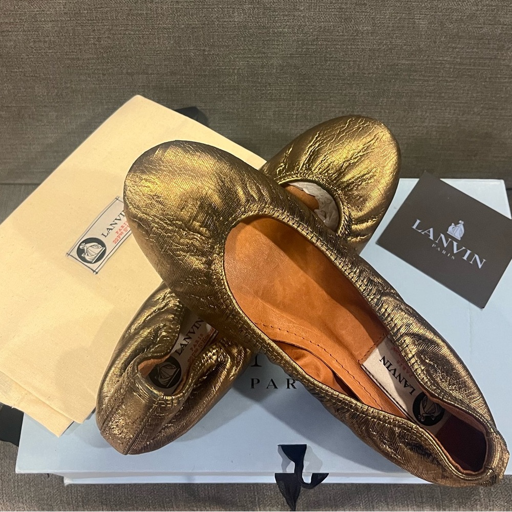 NEW Lanvin Metallic Gold Women's Flats Size 37 Woman’s US 7 w/ box